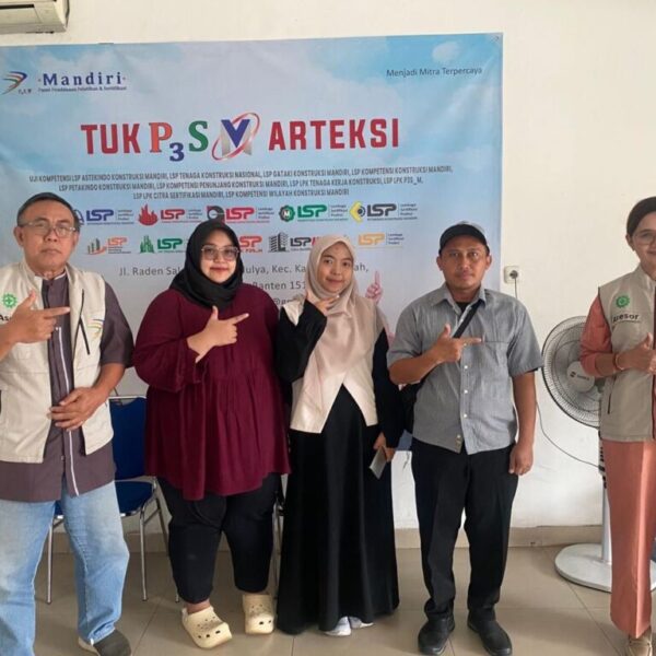 Galeri Yash Pijar Arteksi (2)